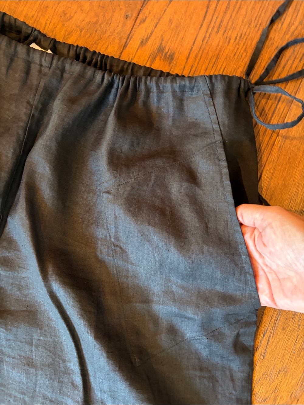 DKNY Classic Black Linen Super Wide Leg Side Tie Drawstring Pants, Size L - Picture 5 of 6